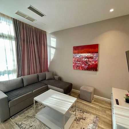 Premium City Studio & Suite Tirana Bagian luar foto