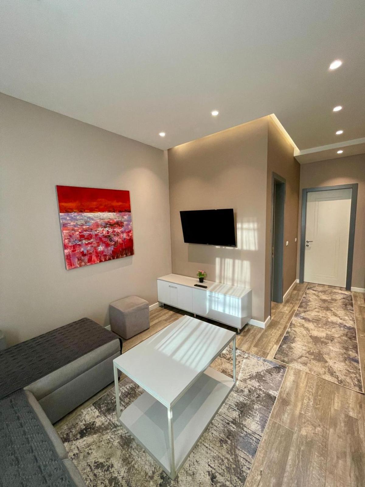 Premium City Studio & Suite Tirana Bagian luar foto